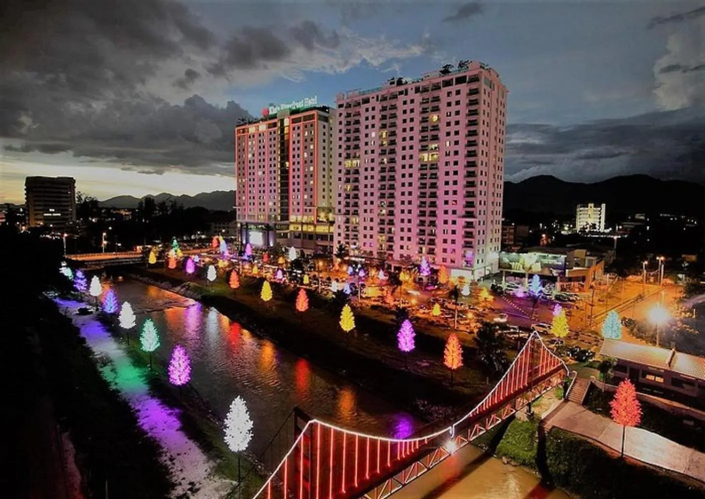 Kinta Riverfront Apartment Ipoh, Fully Air-Con Suite