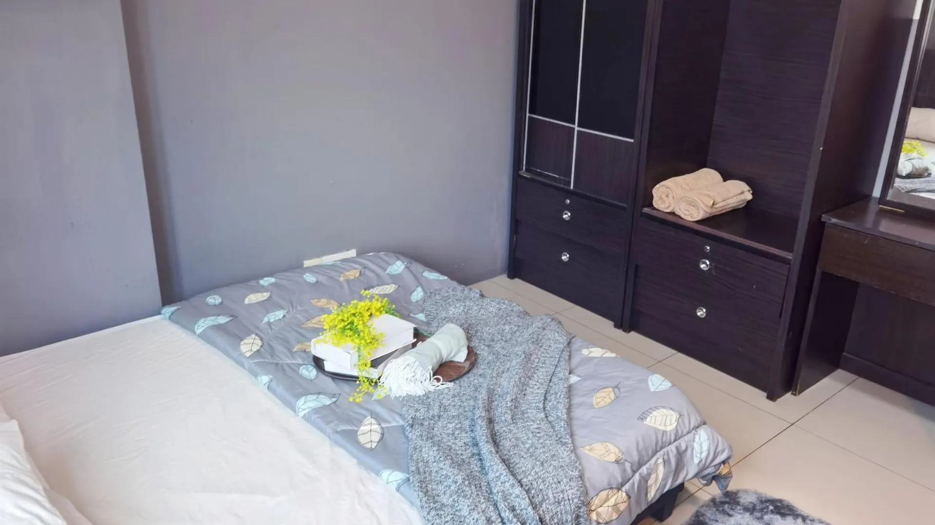 Kinta Riverfront Apartment Ipoh, Fully Air-Con Suite 0*, Ipoh